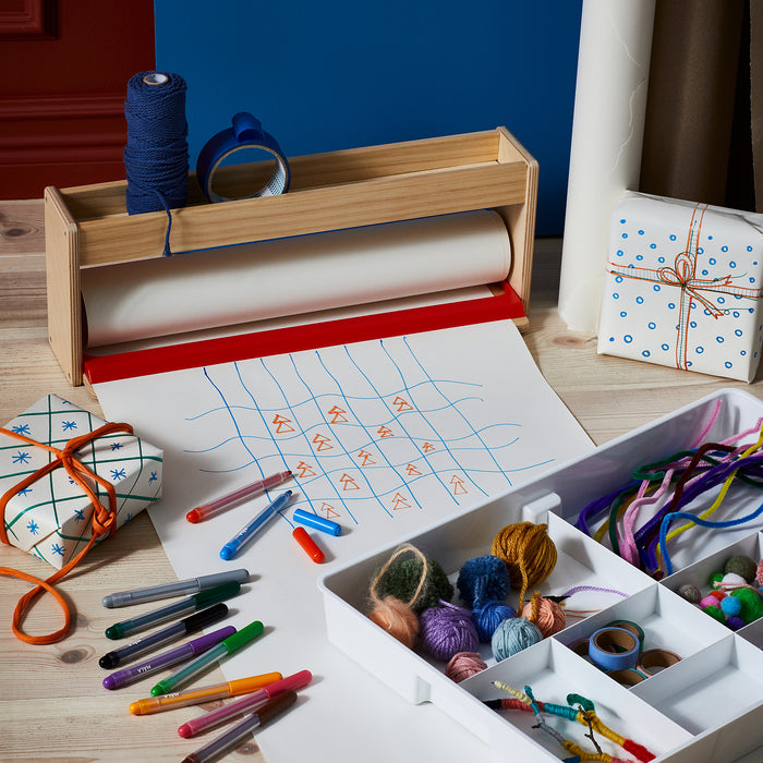 IKEA MÅLA Pack de 3 Rollos de Papel de Dibujo (30 metros cada uno): El lienzo perfecto para desatar la creatividad de los más pequeños en su caballete o en cualquier superficie.