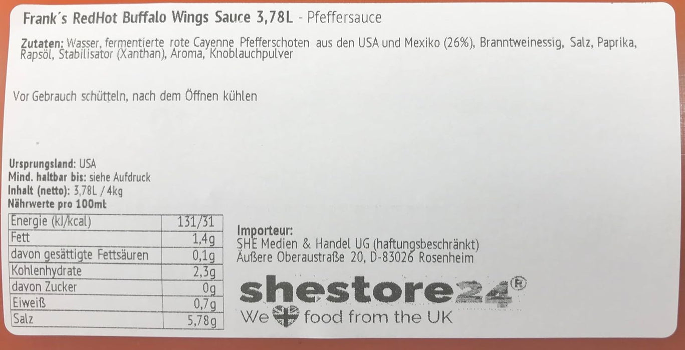 Detalle del bidón Frank’s RedHot 3,78 L etiqueta “Buffalo Wings”