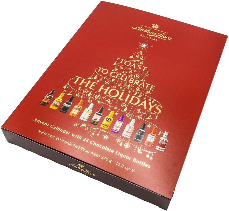 Detalle del diseño y etiquetas originales de los licores.