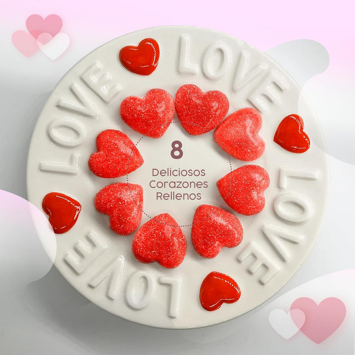 Regalo emocional para San Valentín con elementos decorativos y dulces.