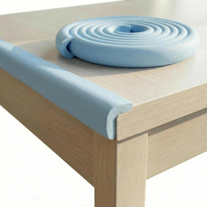 Protector de bordes en color azul para mayor seguridad en casa