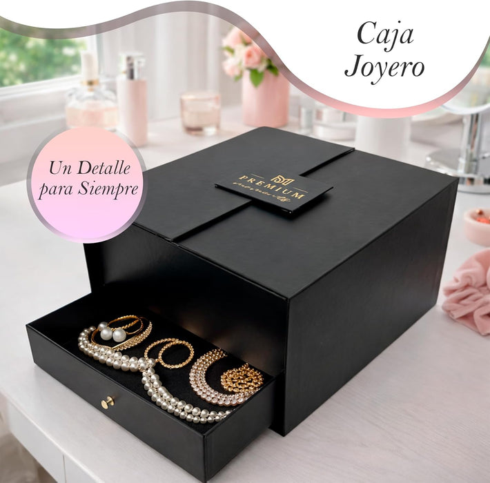 Vista frontal del joyero listo para regalar.