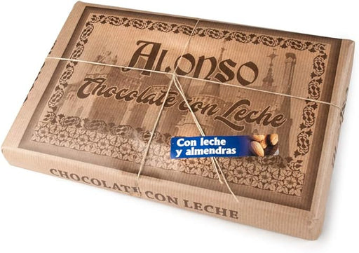 Tableta de Chocolate con Leche y Almendras Enteras ALONSO XXL 900g. Un capricho artesanal de Astorga, ideal para regalar y compartir entre amantes del buen cacao. Alonso - frontal