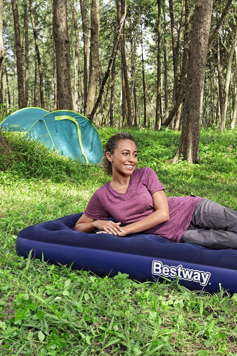 Bestway Colchón Hinchable Individual Flocado (185x76x22 cm). Fabricado con estructura Tritech de 3 capas para una máxima durabilidad, comodidad y confort. Bestway - lateral