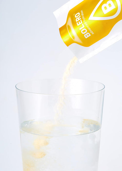 Bolero Bebida Instantánea en Polvo Sabor Limón, Caja de 24x9g. Un refresco bajo en calorías y sin azúcar con Stevia, ideal para la hidratación diaria o durante el deporte. Bolero - detalle