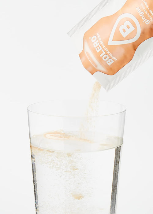 Bolero Bebida Instantánea Sabor Jengibre, Caja de 24x9g. Un refresco en polvo bajo en calorías y sin azúcar con Stevia, ideal para la hidratación diaria o deportiva. Bolero - detalle