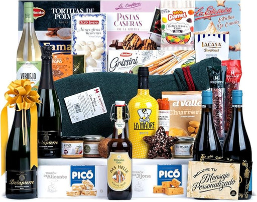 Cesta de Navidad con Paleta Ibérica Cebo Cia&Co Lote A302. Un regalo gourmet de prestigio con una Paleta Ibérica de Cebo, bebidas premium, ibéricos, queso y un gran surtido de dulces. Cia&Co - frontal