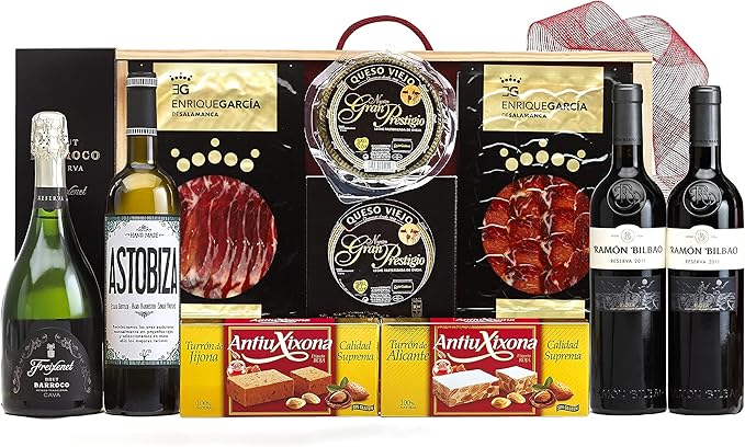 Cesta de Navidad en Caja de Madera Cia&Co Lote 60. Un regalo gourmet con una botella de Sidra El Gaitero, vino, ibéricos, queso y dulces. La selección perfecta para un brindis diferente. Cia&Co - frontal
