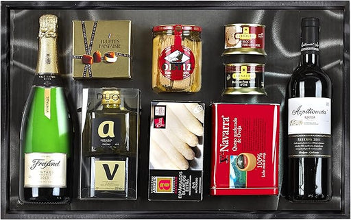 Cesta de Navidad Gourmet Cia&Co Lote 109. Una selección especial de ibéricos, vino, cava y dulces navideños, con tarjeta personalizada. El regalo perfecto para agradecer y celebrar. Cia&Co - frontal