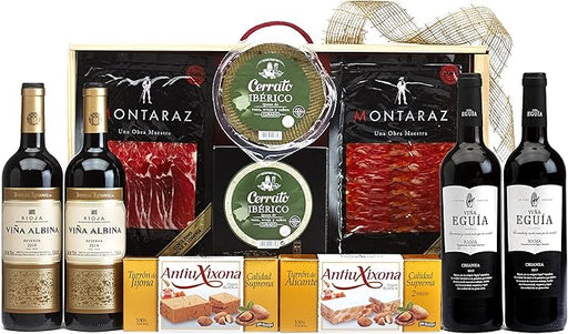 Cesta de Navidad Gourmet en Caja de Madera Cia&Co Lote 58. Un regalo exclusivo con Vino Protos Roble, ibéricos, queso y dulces selectos, presentado en una elegante caja de madera reutilizable. Cia&Co - frontal