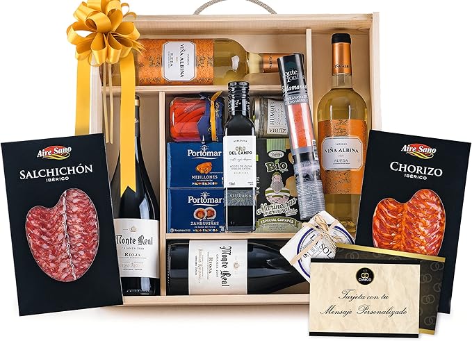 Cesta de Navidad Gourmet en Caja de Madera Cia&Co Lote A722. Un regalo premium con Paleta Ibérica, Cava, vinos, ibéricos, queso y un gran surtido de dulces en una caja de madera de lujo. Cia&Co - frontal