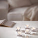 Pack Ahorro 100 Velas de Té Cia&Co Larga Duración +4 Horas. Velitas Blancas Redondas Sin Aroma 100% Parafina. Ideales para Decoración, Hostelería, Eventos y Hogar. Cia&Co - zoom