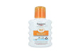 Eucerin Kids Sun Spray Solar Infantil con FPS 50+, 200 ml. Protector solar de muy alta protección para la piel sensible de los niños, con tecnología anti-manchas en la ropa. Eucerin - frontal