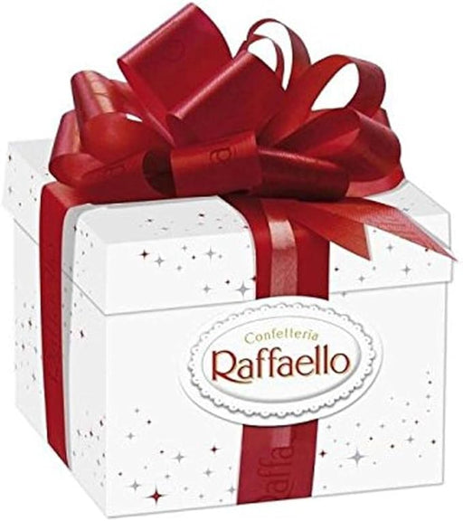 Raffaello Bombones de Coco y Almendra (Caja 30 Unidades, 300g): Una delicada combinación de chocolate blanco, coco y una almendra entera para un placer único. Ferrero Rocher - frontal
