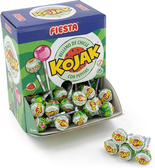 Caja de 100 Caramelos Kojak sabor Sandía de Fiesta. Un refrescante caramelo con palo, relleno de chicle y con divertidas pepitas de azúcar que imitan a una sandía. Fiesta - frontal