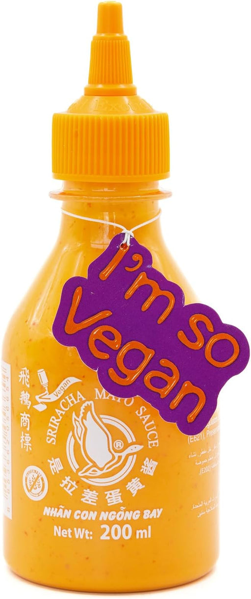 Salsa Sriracha Mayo Flying Goose (200 ml). La fusión perfecta de mayonesa cremosa y el auténtico picante de la salsa de chile Sriracha. Ideal para dipear y aderezar. Flying Goose - frontal