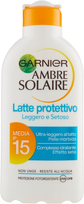 Garnier Ambre Solaire Leche Protectora Solar Hidratante SPF 30, 200 ml. Fórmula con Vitamina C antioxidante para una piel suave, sedosa y protegida del sol. Garnier - detalle