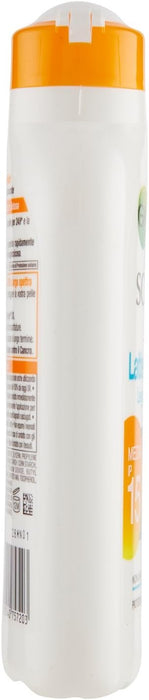 Garnier Ambre Solaire Leche Protectora Solar Hidratante SPF 30, 200 ml. Fórmula con Vitamina C antioxidante para una piel suave, sedosa y protegida del sol. Garnier - ingredientes