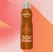 Hawaiian Tropic Protective Bruma Aceite Seco SPF 30, 180 ml. Bronceador en spray con Aceite de Argán para una protección alta, un brillo saludable y un aroma a coco y mango. Hawaiian Tropic - detalle