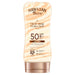 Hawaiian Tropic Silk Hydration Loción Solar Protectora SPF 50, 180ml. Disfruta de una alta protección UVA/UVB mientras mimas tu piel con 12 horas de hidratación y un irresistible aroma tropical. Hawaiian Tropic - detalle