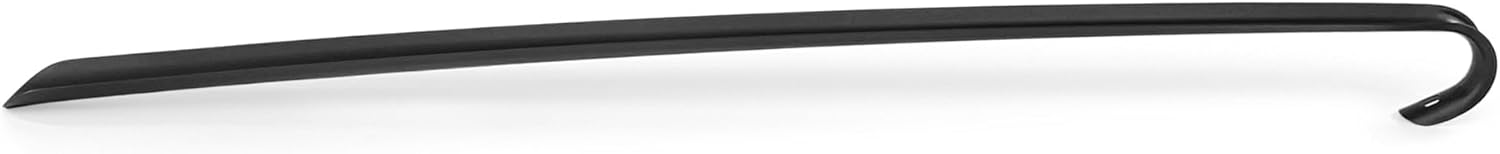 Calzador Metálico Extra Largo IKEA OMTÄNKSAM en color Antracita. Un diseño robusto y ergonómico para ponerse los zapatos sin esfuerzo y sin necesidad de agacharse. Ikea - uso