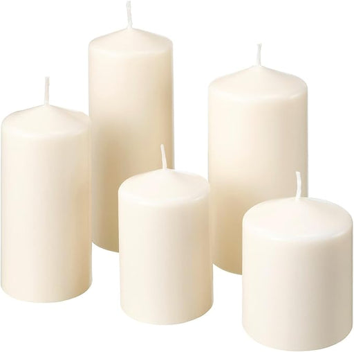 IKEA FENOMEN Juego de 5 Velas sin Perfume, Color Natural. Un set de velas decorativas de diferentes tamaños para crear un ambiente cálido y relajante en tu hogar. Ikea - frontal