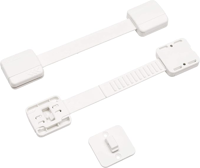 Ikea UNDVIKA Bloqueo de Seguridad Multiusos, Blanco. La solución fácil y eficaz para proteger a tu hijo de los peligros del hogar, evitando que abra frigoríficos, cajones y armarios. Ikea - frontal