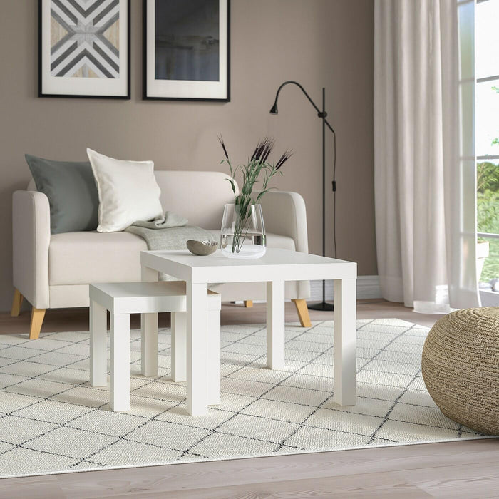Mesa Auxiliar IKEA LACK de 55x55 cm en efecto roble teñido blanco. Un mueble icónico, ligero y fácil de montar, ideal como mesa de centro, mesita de noche o soporte. Ikea - pack