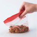 Pack de 60 Bolsas Reutilizables IKEA ISTAD Rojas con Cierre Hermético. Incluye 30 bolsas de 1L y 30 bolsas de 0,4L, perfectas para congelar y conservar alimentos. Ikea - ingredientes