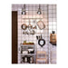 Taburete con Escalón IKEA BEKVÄM de Madera Maciza. Una escalerita robusta y versátil, ideal para alcanzar los estantes altos de la cocina o como asiento auxiliar. Ikea - uso