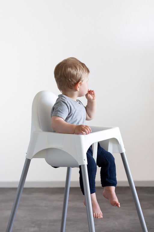 Trona para Bebé IKEA ANTILOP en color blanco, una silla alta segura y funcional con cinturón de seguridad incluido, fácil de desmontar, transportar y limpiar. Ikea - pack