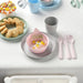 Vajilla Infantil Completa IKEA KALAS de 36 piezas en colores pastel. Incluye 6 platos, 6 cuencos, 6 vasos y 18 cubiertos de plástico sin BPA, apta para microondas. Ikea - uso