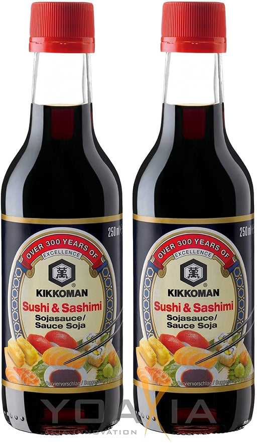 Kikkoman Salsa de Soja para Sushi y Sashimi, Pack de 2 Botellas (2x250ml). La salsa perfecta para tus platos japoneses, con un sabor más suave y ligeramente dulce que realza el pescado crudo. Kikkoman - frontal