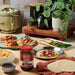 Lee Kum Kee Salsa Char Siu (Barbacoa China), 397g. La marinada auténtica para recrear el delicioso y laqueado cerdo asado cantonés (Char Siu) en tu propia casa de forma fácil. Lee Kum Kee - detalle
