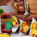 Salsa de Chili y Ajo Lee Kum Kee (368 g). Una salsa picante y sabrosa elaborada con chiles y ajo, ideal para dar un toque intenso y delicioso a tus platos. Lee Kum Kee - detalle