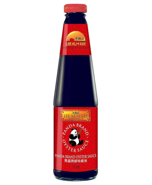Salsa de Ostras Lee Kum Kee Panda Brand (510g). La auténtica salsa para wok, salteados y guisos, con un sabor umami profundo que realza todos tus platos. Lee Kum Kee - frontal