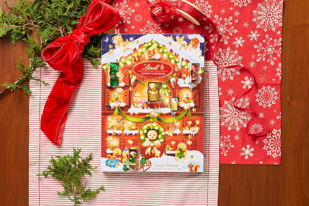 Calendario de Adviento Lindt con 24 sorpresas de chocolate y bombones surtidos, 170g. Incluye figuras de Ositos Lindt y cremosos bombones Lindor para una Navidad mágica. Lindt - zoom