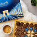 Lindt CHAMPS-ÉLYSÉES Caja de Regalo con Bombones Surtidos, 469g. La máxima expresión del arte chocolatero en una caja de pralinés premium, el regalo de prestigio para impresionar. Lindt - uso