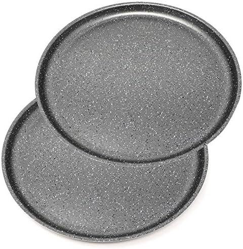 Set de 2 Moldes para Pizza Menax (30 cm). Un pack de dos bandejas de horno de aluminio con recubrimiento antiadherente, fabricadas en Italia para una pizza siempre crujiente. Menax - frontal