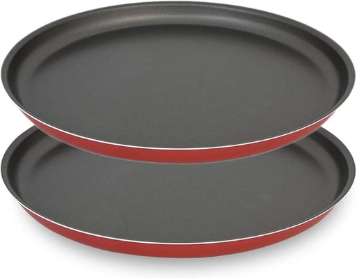 Set de 2 Moldes para Pizza Menax de 30 cm. Un pack de dos bandejas de horno fabricadas en Italia, de aluminio con recubrimiento antiadherente para una pizza siempre perfecta. Menax - frontal