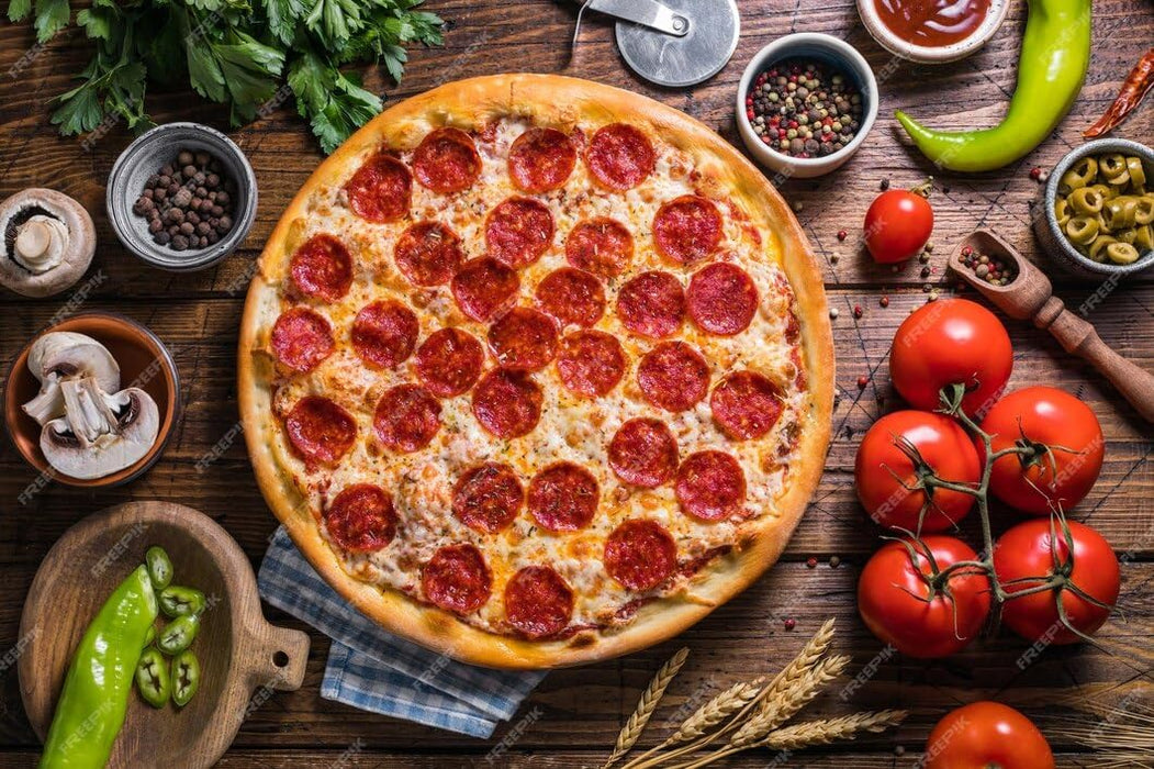 Set de 2 Moldes para Pizza Menax de 30 cm. Un pack de dos bandejas de horno fabricadas en Italia, de aluminio con recubrimiento antiadherente para una pizza siempre perfecta. Menax - lateral