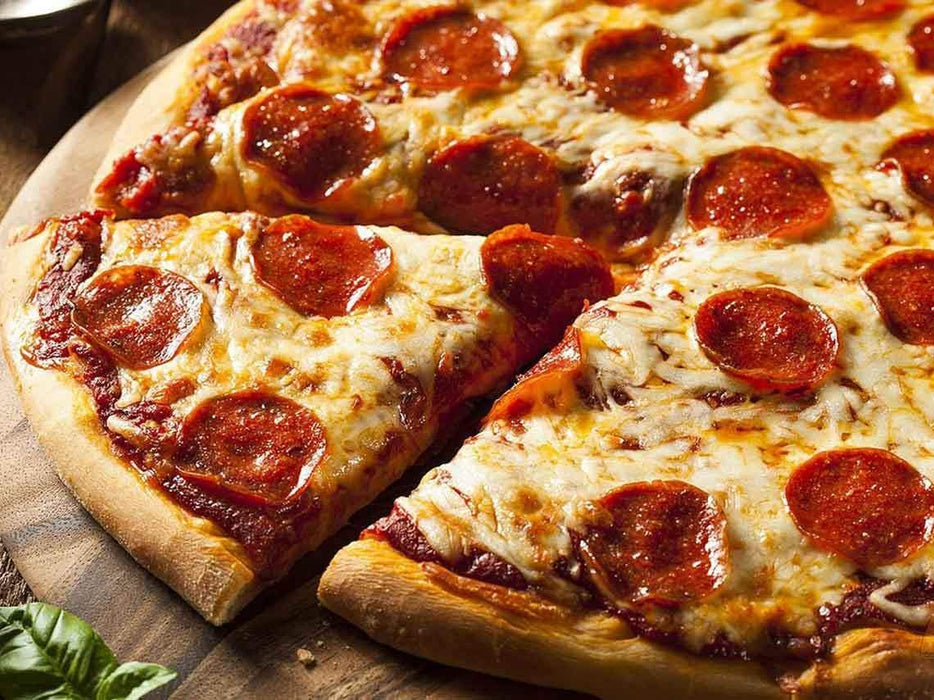 Set de 2 Moldes para Pizza Menax de 30 cm. Un pack de dos bandejas de horno fabricadas en Italia, de aluminio con recubrimiento antiadherente para una pizza siempre perfecta. Menax - uso