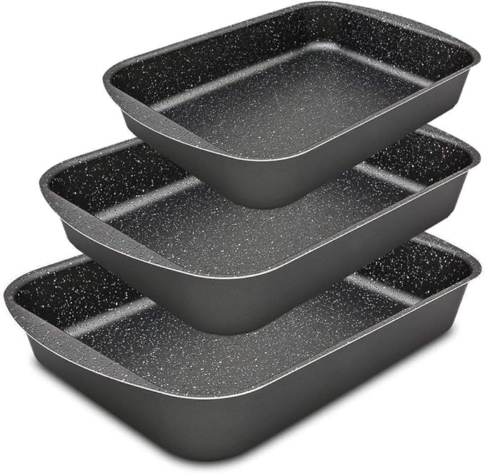 Set de 3 Bandejas de Horno Antiadherentes Menax. Un juego de rustideras de aluminio de alta calidad, fabricadas en Italia y en 3 tamaños diferentes para todas tus recetas. Menax - frontal
