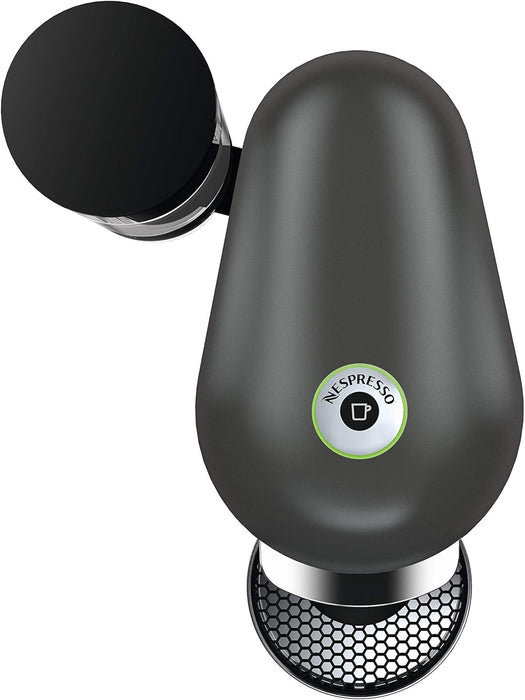Cafetera Nespresso VertuoPlus de Krups, color Titanio. Una máquina de café de cápsulas de lujo con apertura eléctrica, depósito móvil y tecnología para 5 tamaños de taza. Nespresso - uso