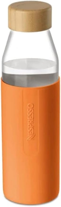 Nespresso Botella de Agua Reutilizable de Cristal, 500ml. Una botella de diseño elegante y sostenible con tapón de bambú a prueba de fugas, perfecta para mantenerte hidratado con estilo. Nespresso - frontal