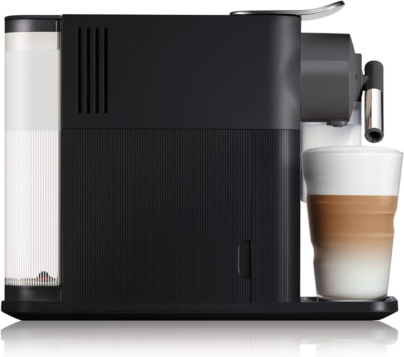 Nespresso De'Longhi Lattissima One, Negro. La cafetera monodosis de cápsulas ideal para preparar cappuccinos perfectos con su depósito de leche compacto y sin desperdicio. Nespresso - uso