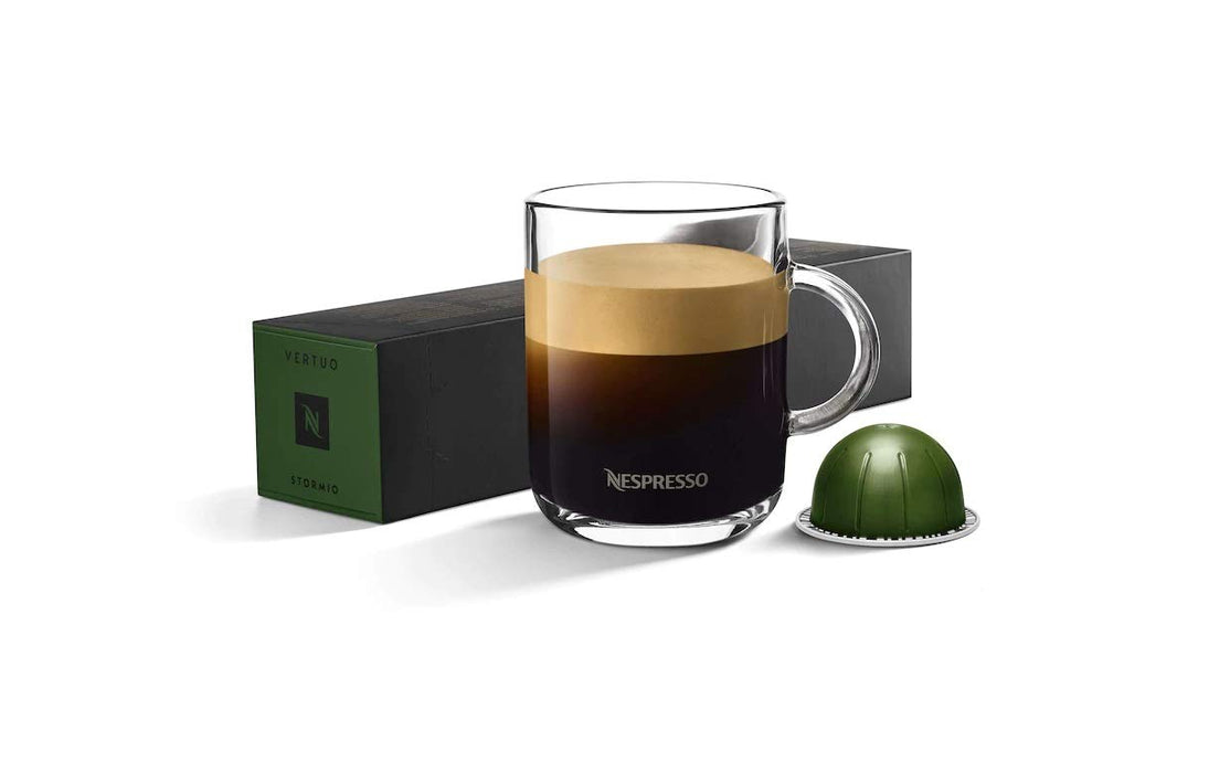 Pack de 10 Cápsulas Nespresso Vertuo Stormio. Café para taza grande (230ml) de intensidad 8, rico e intenso con un carácter potente y notas profundas a especias y madera. Nespresso - lateral