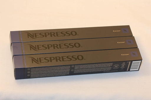 Pack de 20 Cápsulas de Café Nespresso Original Kazaar. El café más intenso de Nespresso (Intensidad 12) con un tueste oscuro, notas especiadas y cuerpo denso. Para cafeteras OriginalLine. Nespresso - frontal