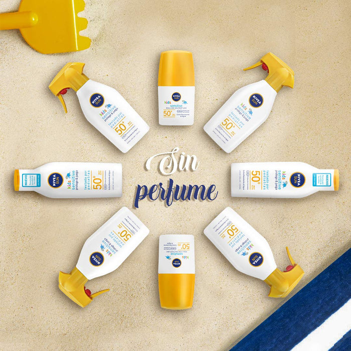 NIVEA SUN Kids Sensitive Protege & Juega Spray Solar FP50+ (300ml): Muy alta protección para la piel sensible de los niños, extra resistente al agua y en formato pistola. Nivea - uso
