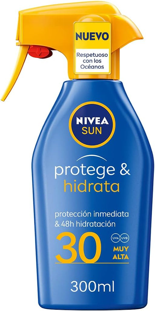 NIVEA SUN Protege & Hidrata Spray Solar FP30 (300ml): Alta protección UVA/UVB en un formato pistola que hidrata la piel 24h y es respetuoso con los océanos. Nivea - frontal